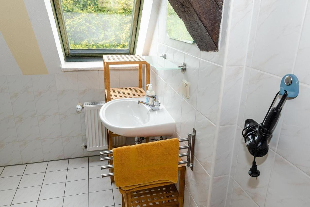 3-R-Ferienwohnung-Fuer-4-Personen-In-Schaprode-Auf-Ruegen-Zi3 Kültér fotó